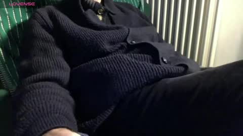 Bi sexy guy lovense hush is on private is open or password show tip if you like. online show from 01.24.25