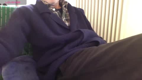 Bi sexy guy lovense hush is on private is open or password show tip if you like. online show from 02.28.25