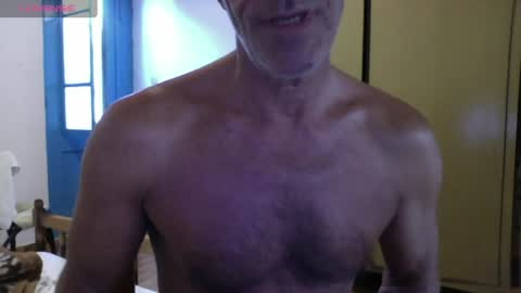 Snapshot of mynakedbeach chatting on 06.20.26 Bi sexy guy lovense hush is on private is open or password show tip if you like. online show from 06.20.26