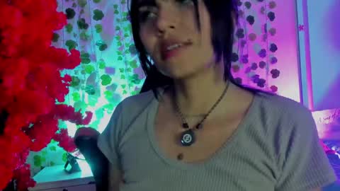Snapshot of myomi_nix chatting on 04.27.26 myomi online show from 04.27.26