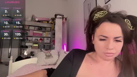 Snapshot of myphoenixx chatting on 11.15.25 Phoenix online show from 11.15.25