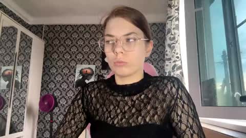 Snapshot of myrllasasso chatting on 05.21.26 Anna online show from 05.21.26