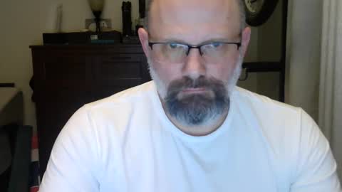 Just hanging out - No pressure online show from 05.14.26