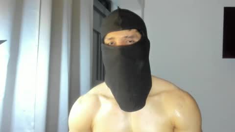 Snapshot of mysterious_muscles chatting on 06.22.26 mysterious_muscles online show from 06.22.26