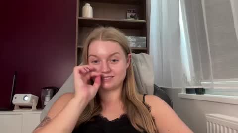 Snapshot of mysteryericax chatting on 06.29.26 Erica online show from 06.29.26