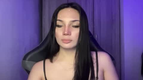 UR GIRL NEXTDOOR online show from 05.20.26