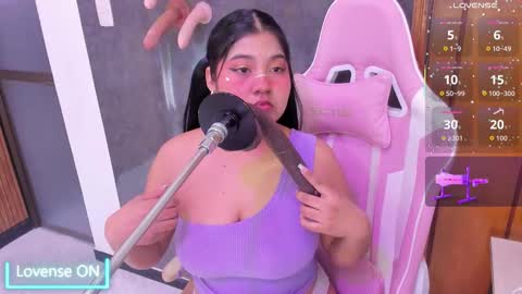 Snapshot of mysticlatina chatting on 11.19.25 mysti online show from 11.19.25