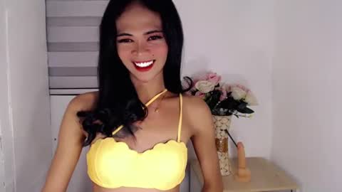 Snapshot of mysticofcum22 chatting on 12.27.24 Krestine online show from 12.27.24