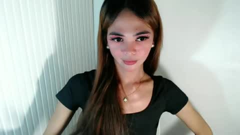 Snapshot of mysticofcum22 chatting on 06.15.26 Krestine online show from 06.15.26