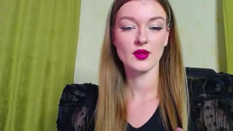 mysticvenus_ online show from 12.19.25