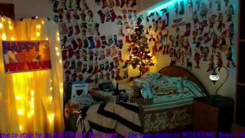 Snapshot of mystydew chatting on 01.17.25 MystyDew online show from 01.17.25