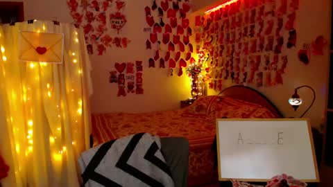 Snapshot of mystydew chatting on 02.26.25 MystyDew online show from 02.26.25