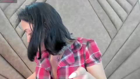 Snapshot of mythicall_girll chatting on 11.03.25 mythicall_girll online show from 11.03.25