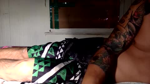 Snapshot of mywi11yisbiggy chatting on 02.13.25 str8 dom alphaAsian Daddy type. sorry not bi or curious but i dont judgediscrimenate. online show from 02.13.25