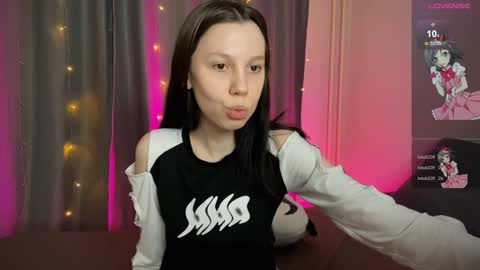 Vanessa and Julia  online show from 01.19.25