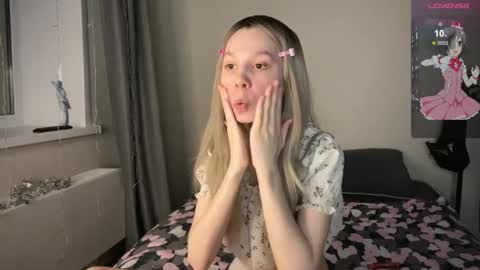 Vanessa and Julia  online show from 02.26.25