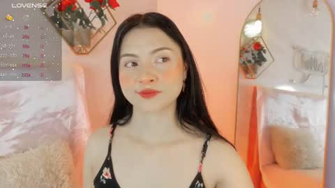 Snapshot of naamah_b chatting on 09.24.25 naamah_b online show from 09.24.25