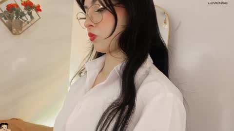 naamah_b online show from 04.20.26