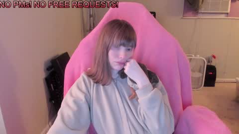 Snapshot of nacmar chatting on 12.04.24 Natalie Marlo online show from 12.04.24