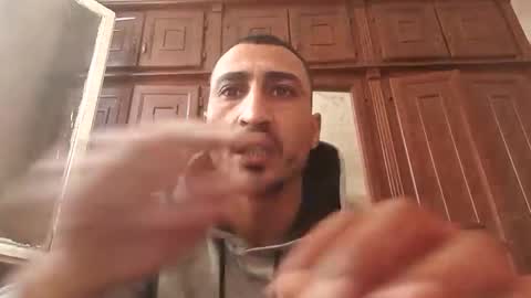 V online show from 01.12.26