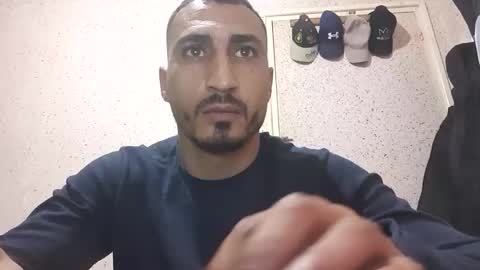 Snapshot of nadirff16 chatting on 02.15.26 V online show from 02.15.26