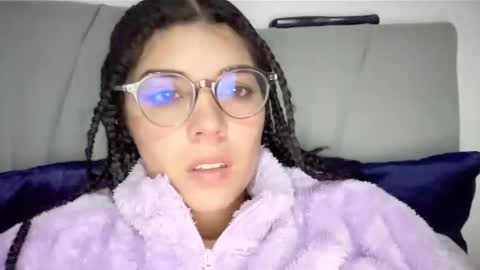 naduu__xx online show from 01.03.25