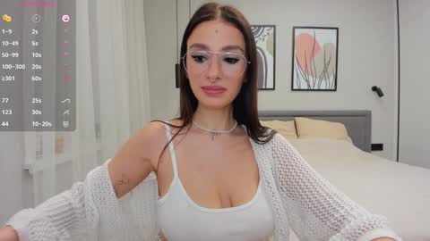 Nadya online show from 01.18.25