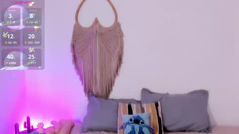 Snapshot of naharakamado__ chatting on 11.25.25 naharakamado__ online show from 11.25.25