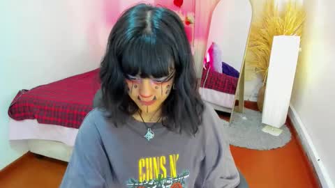 Snapshot of nahemot_sadish chatting on 02.24.26 nahemot_sadish online show from 02.24.26