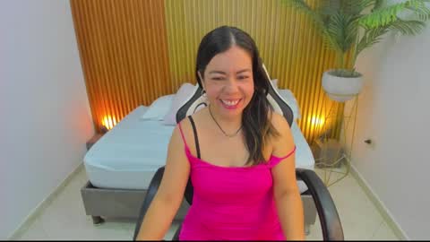 N A H I A online show from 02.19.25