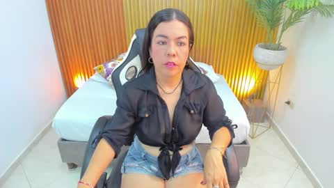 N A H I A online show from 02.22.25