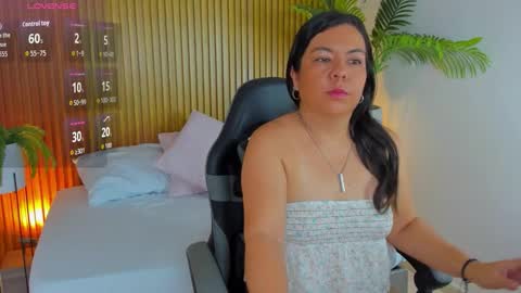 N A H I A online show from 11.28.25