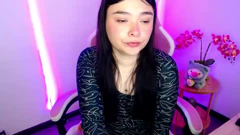  Nahia  online show from 05.16.26