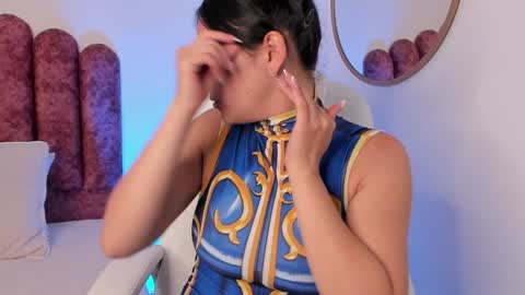 Nahia INDEPENDENT MODEL P online show from 01.30.25