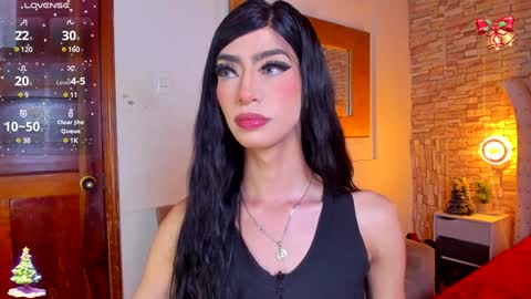 NahiaVictoria  online show from 12.20.24