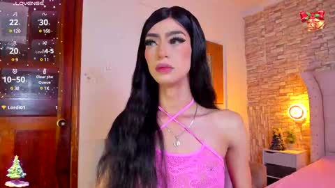 NahiaVictoria  online show from 12.21.24