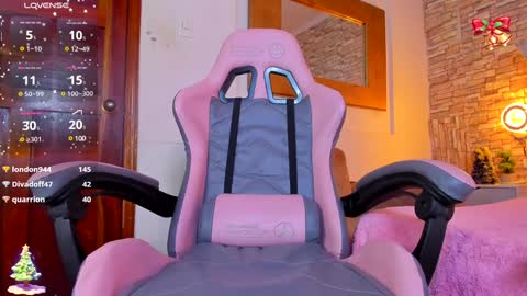 NahiaVictoria  online show from 12.24.24