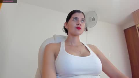 Snapshot of nahomi2021 chatting on 03.11.25 independent model online show from 03.11.25