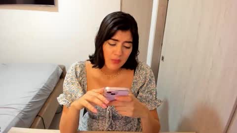 independent model online show from 03.25.26