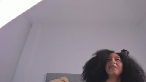 Snapshot of nahomi_miller_ chatting on 12.23.24 Laura online show from 12.23.24