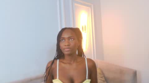 Snapshot of nahomi_williams_ chatting on 07.11.26 Nahomi online show from 07.11.26