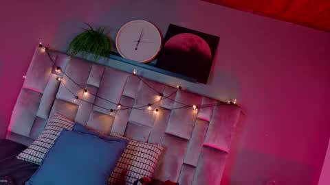  VICTORIA  online show from 02.02.26