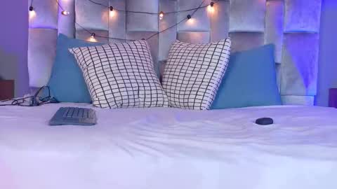  VICTORIA  online show from 02.18.26