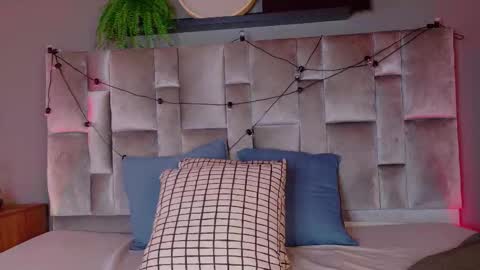  VICTORIA  online show from 02.24.26