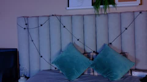  VICTORIA  online show from 03.23.26