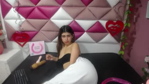 NahomiConnorr online show from 01.08.25