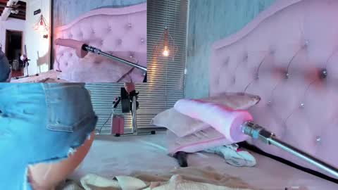   online show from 02.11.25