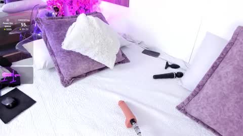 Nahomii online show from 02.14.26