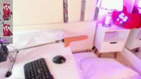 Nahomy Roberts online show from 10.31.25