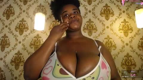 Snapshot of nahybig_boobs chatting on 05.04.26 Karatbby online show from 05.04.26